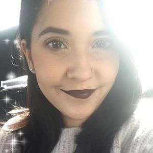 Meet your Posher, Inez